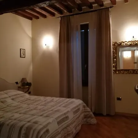 Corte Palazzo Farm stay *